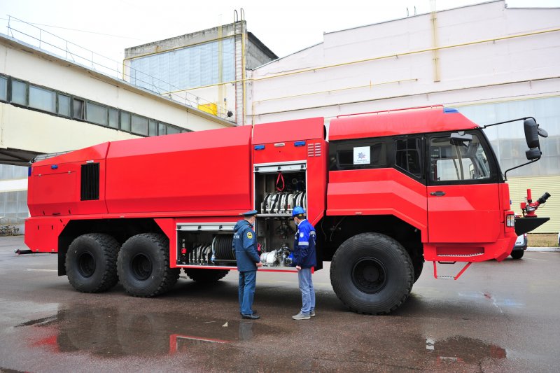 Пожарные автомобили порошкового тушения ап5000