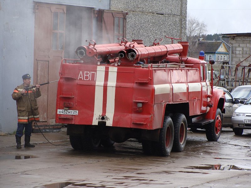 Пожарный автомобиль порошкового тушения (ап)