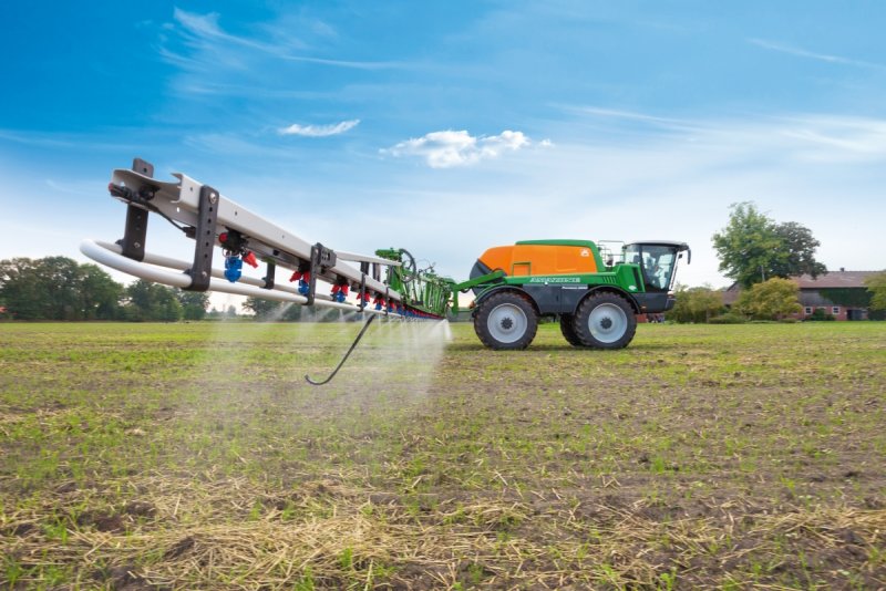 John Deere опрыскиватель самоходный