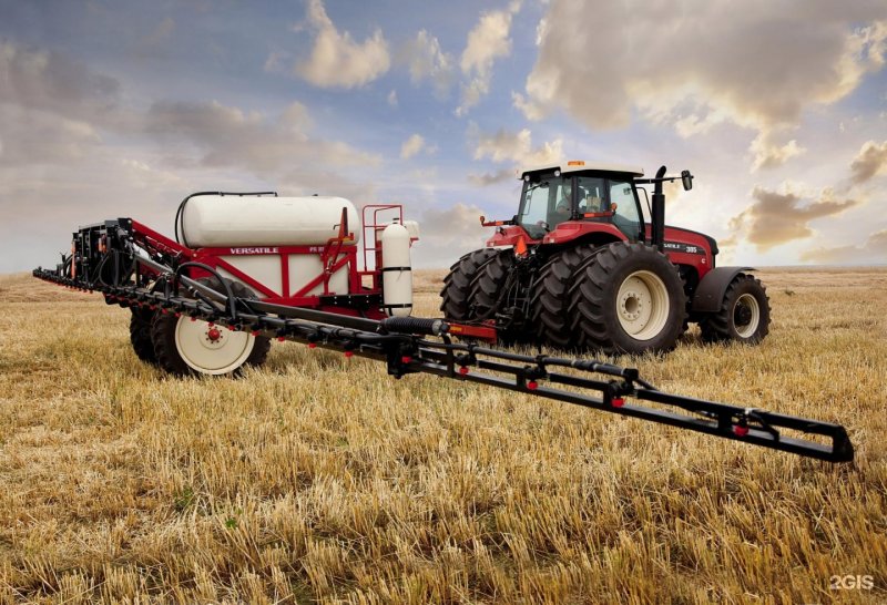 Versatile SP 275 опрыскиватель самоходный