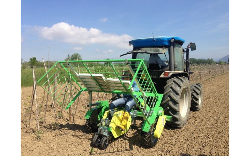 Hortech - 1, рассадопосадочная машина practica