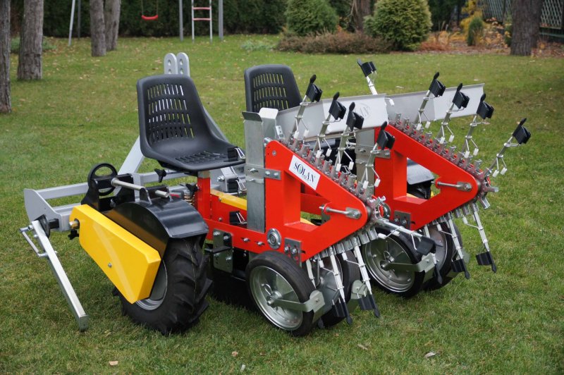Рассадопосадочная машина Kubota kp201