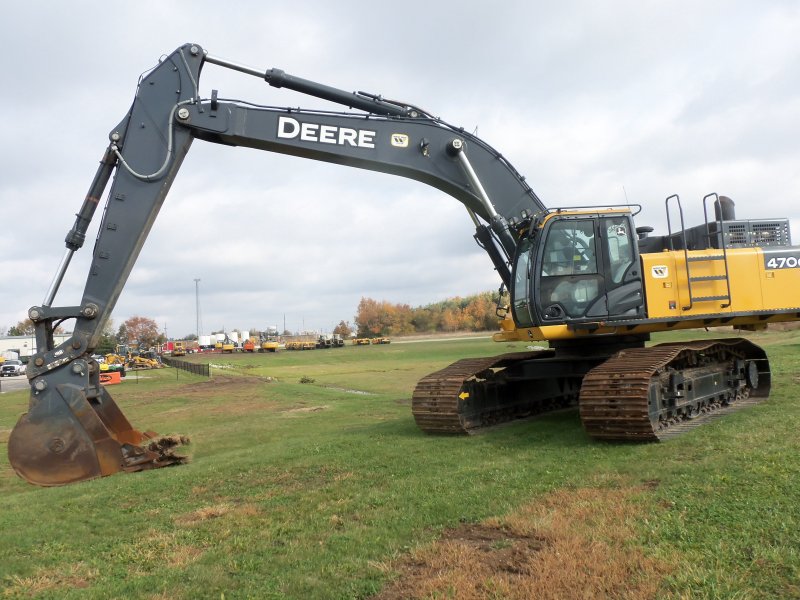 Погрузчик John Deere 325