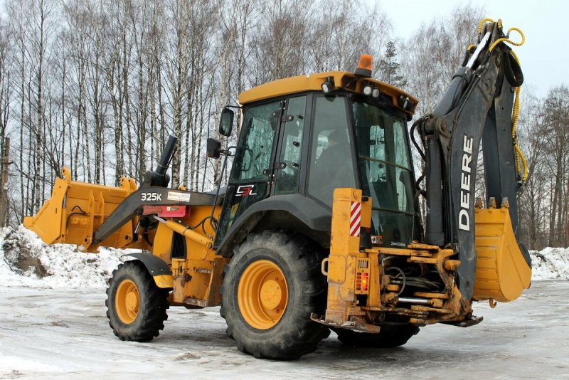 Гусеничный экскаватор John Deere e260lc