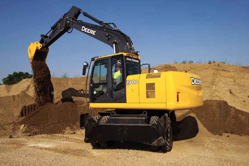 Экскаватор John Deere 230 LC