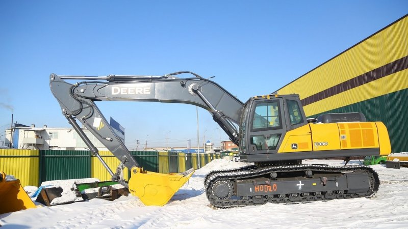 Экскаватор John Deere е210lc