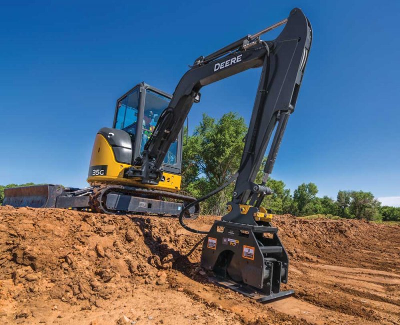 John Deere 325sl