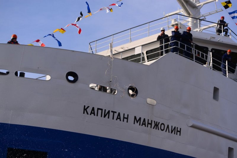 В Приморье спустили на воду новый краболов «Капитан»