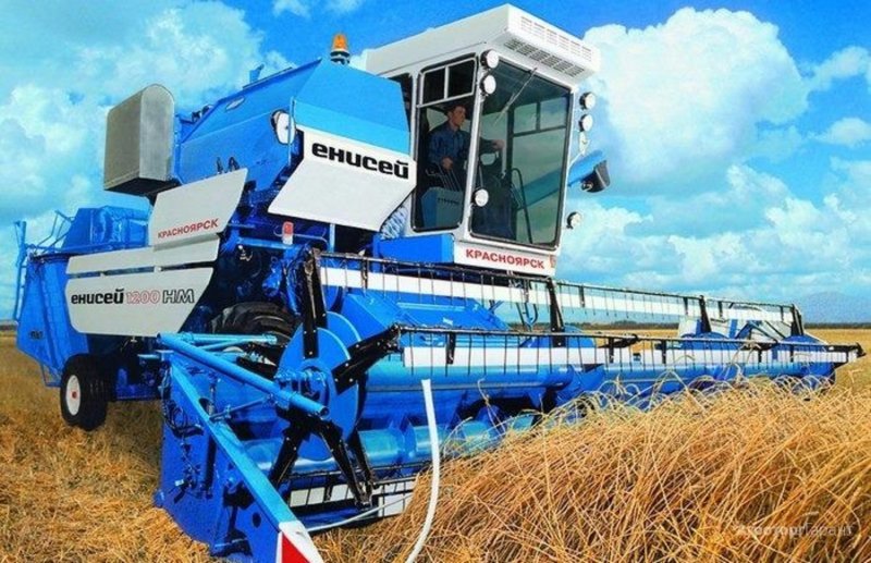 Комбайн Енисей 1200
