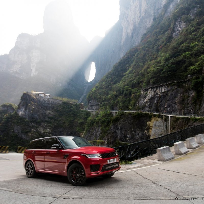 Range Rover Sport горы