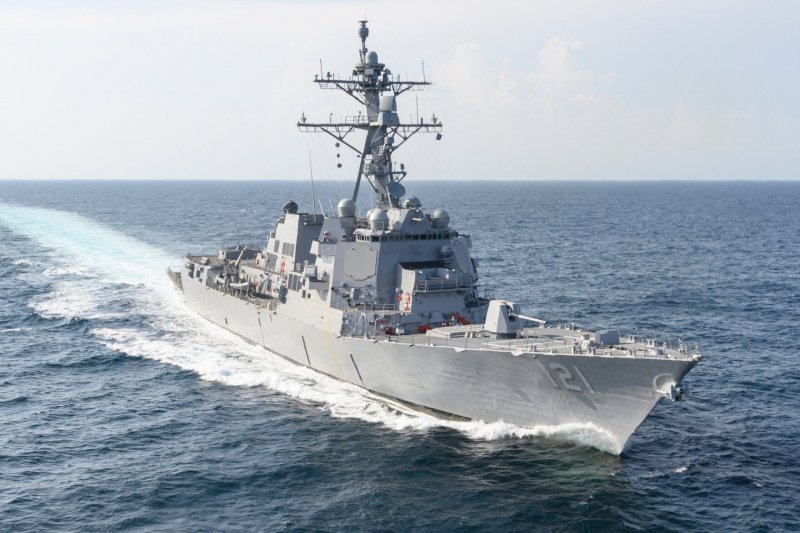 DDG-121 «Френк э.Петерсен»