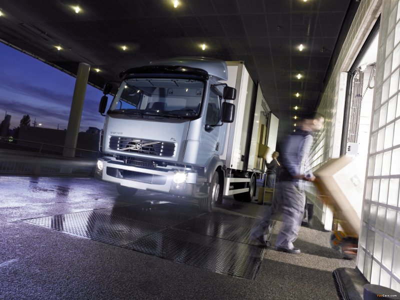 Volvo FL 2022