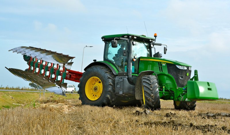 Трактор Джон Дир 7260r