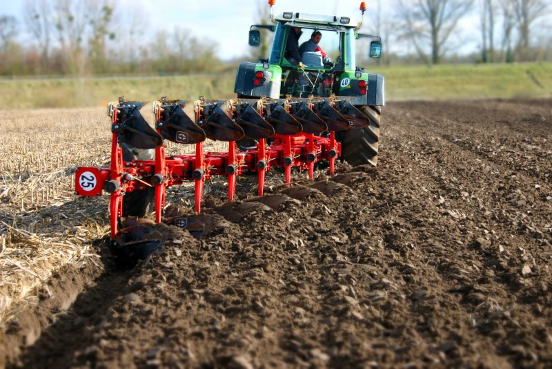 Valtra s354