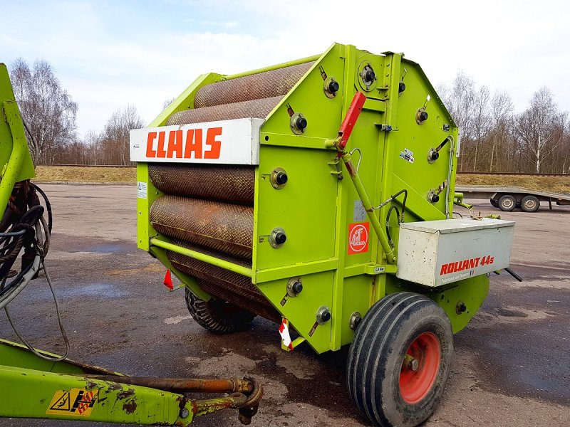 Пресс-подборщик CLAAS Rollant