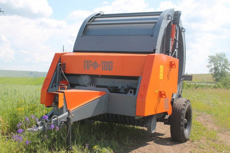 Пресс-подборщик LSB 1270