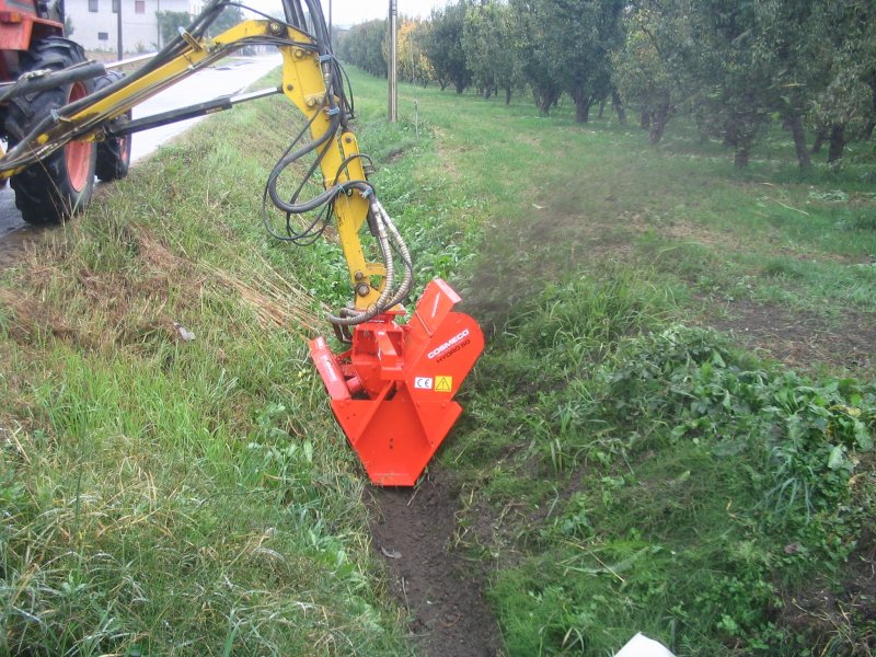 Экскаватор-каналокопатель д-583