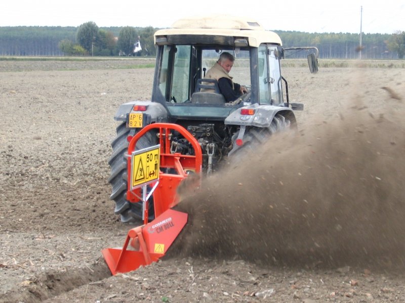 Траншеекопатель tr1200
