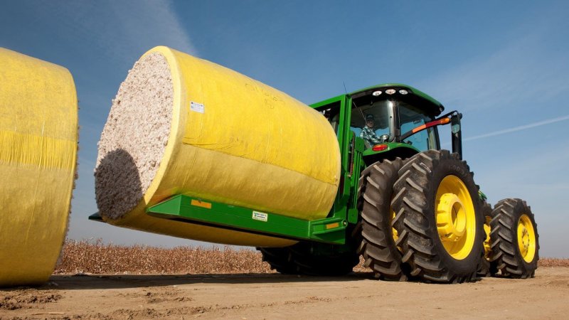 Трактор John Deere Cotton