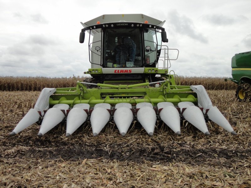 Кукурузная жатка CLAAS для Тукано