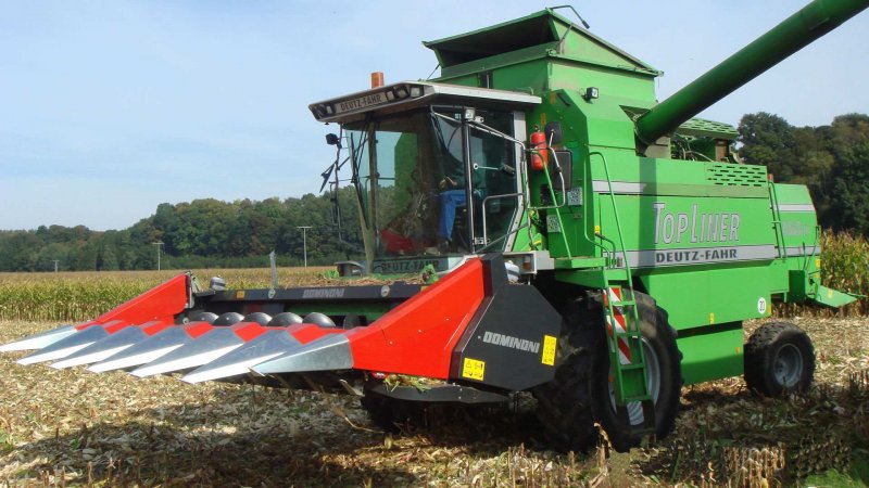 Уборочный комбайн кукуруза, CLAAS
