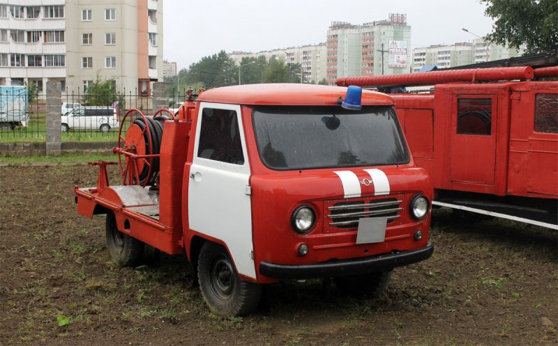 Пожарный МАЗ 8x8