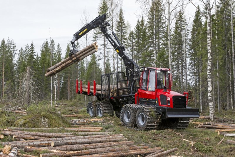 Форвардер Komatsu 895
