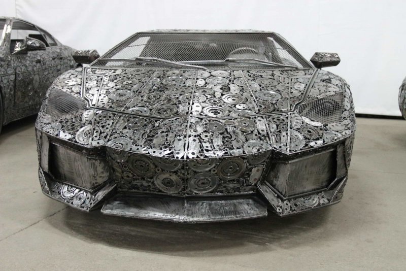 Lamborghini из металла