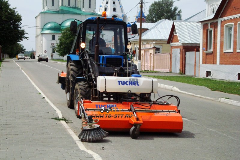 Навесное дорожно-уборочное оборудование Plus HS 560-200