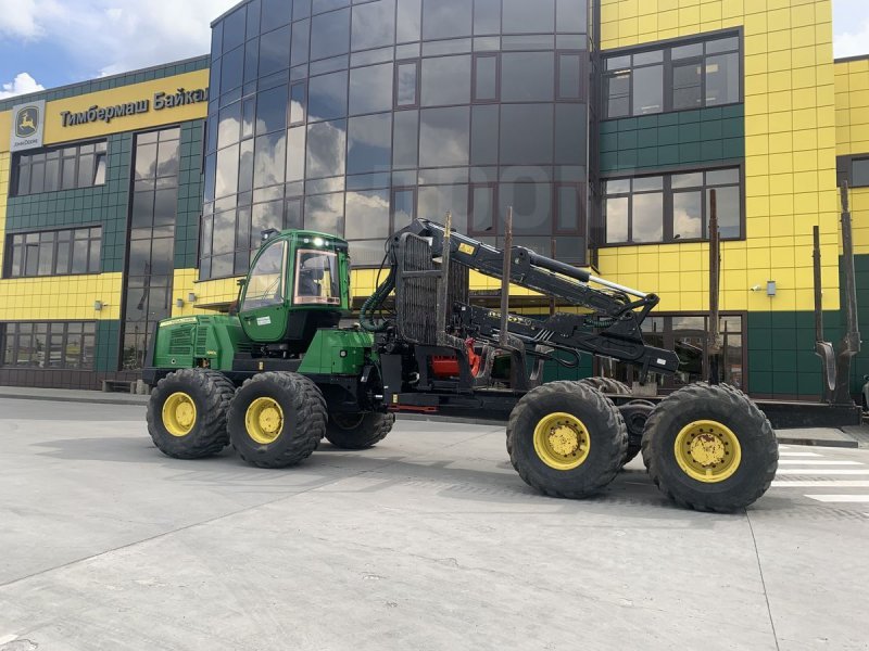 Форвардер John Deere 1270g,