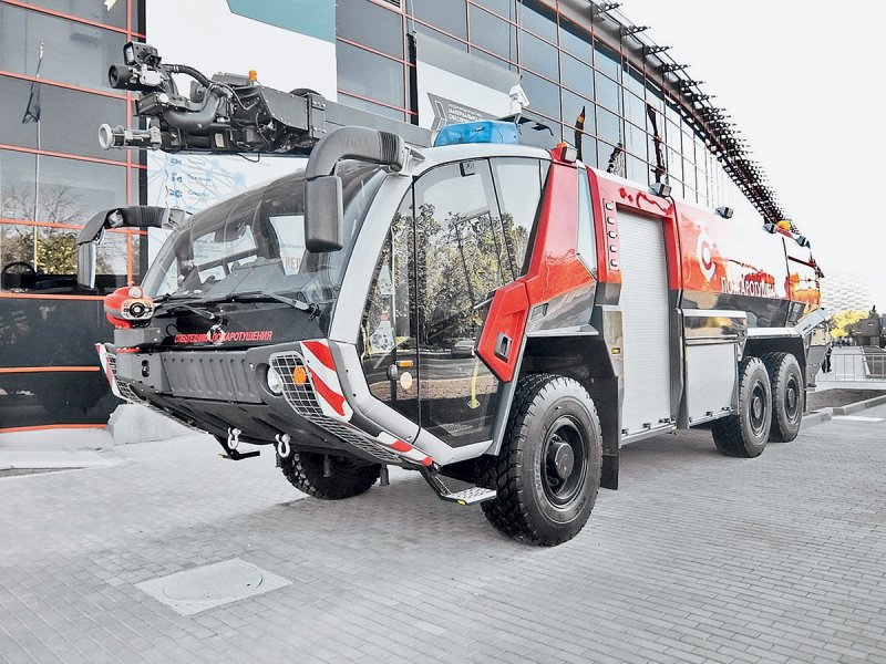 Аэродромная пожарная машина Rosenbauer