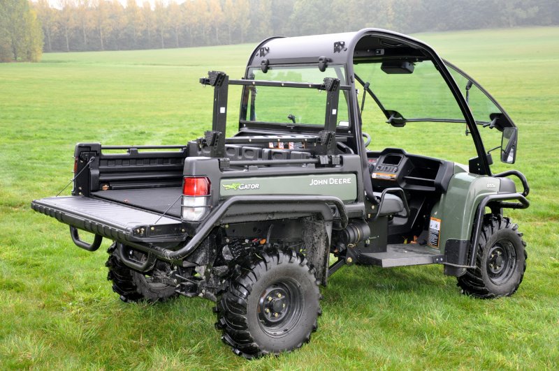 John Deere Gator 4x4
