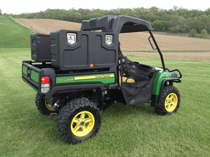 Мотовездеход John Deere Gator
