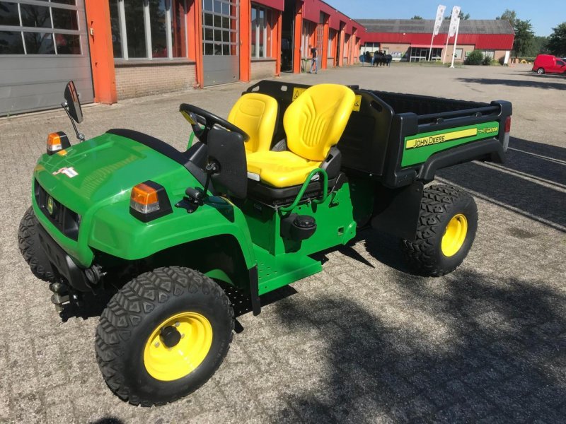John Deere Gator 6x6