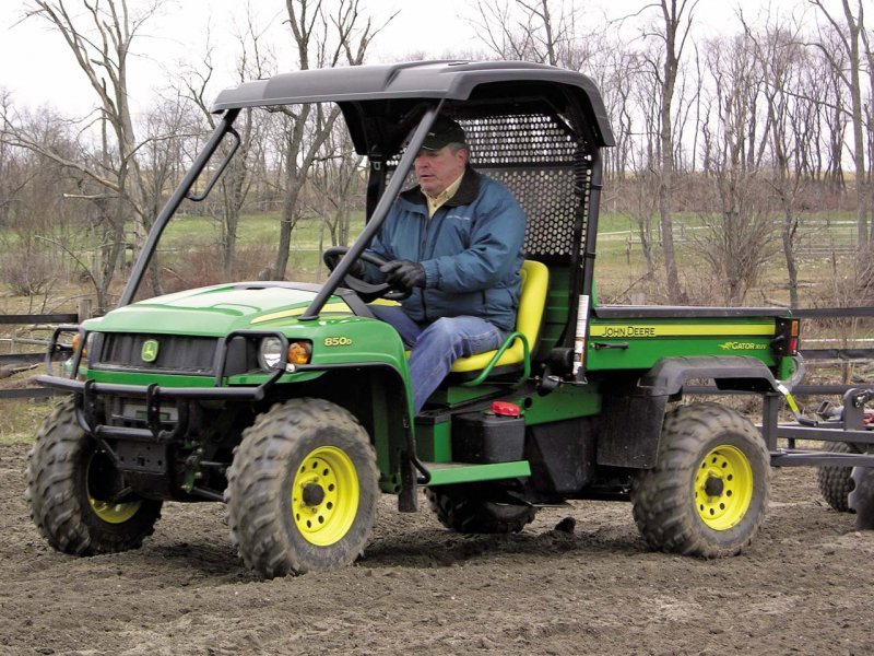 John Deere Gator