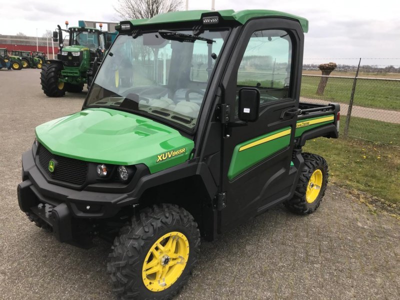 John Deere Gator XUV