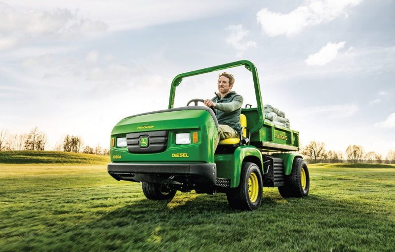 John Deere Gator 6x4