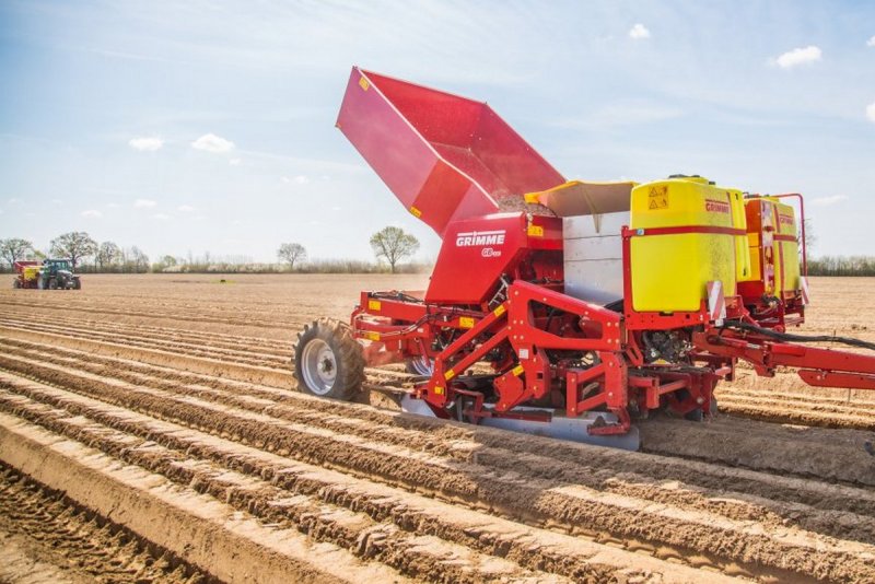 Картофелесажалка GB 430