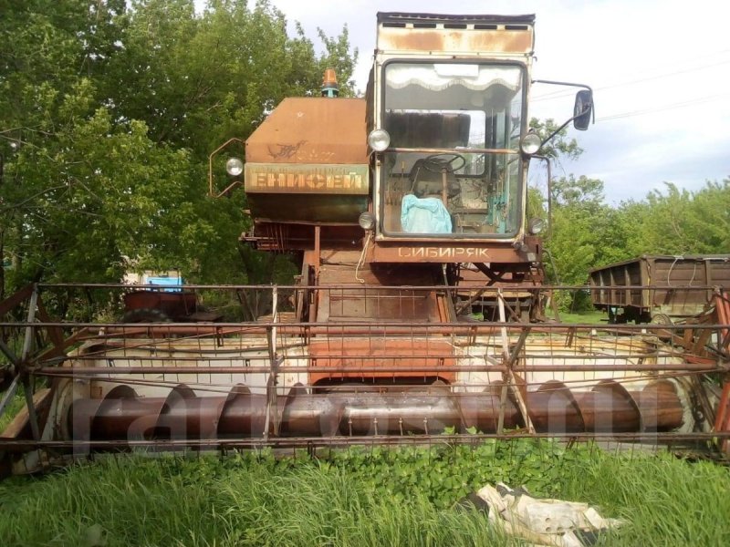 Комбайн Енисей 954