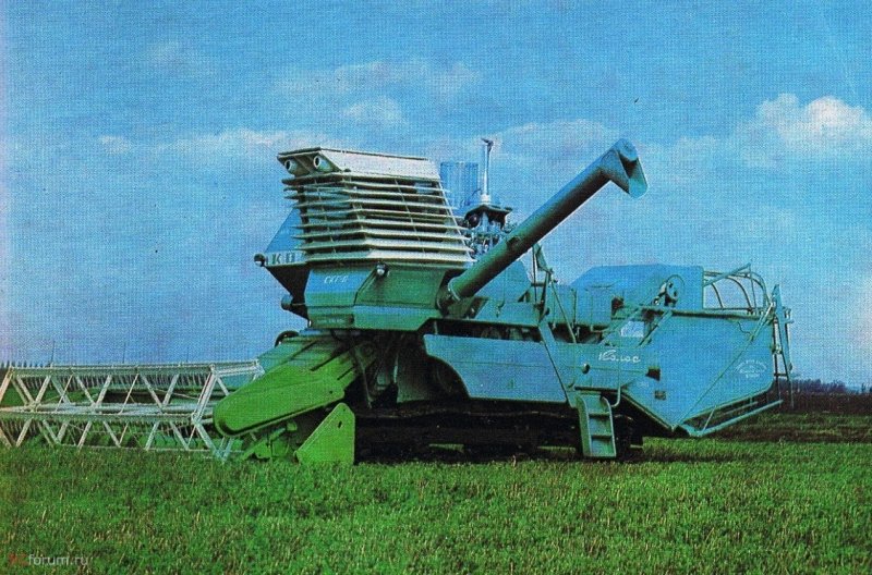 Комбайн зерноуборочный "Енисей-1200м"