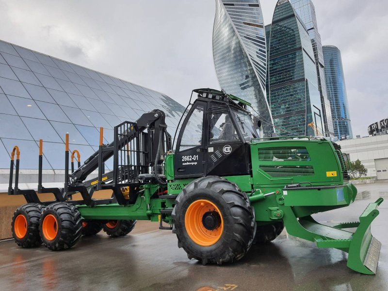 Форвардер John Deere