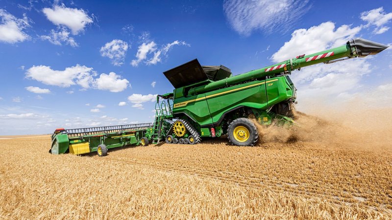 Трактор John Deere 9rt
