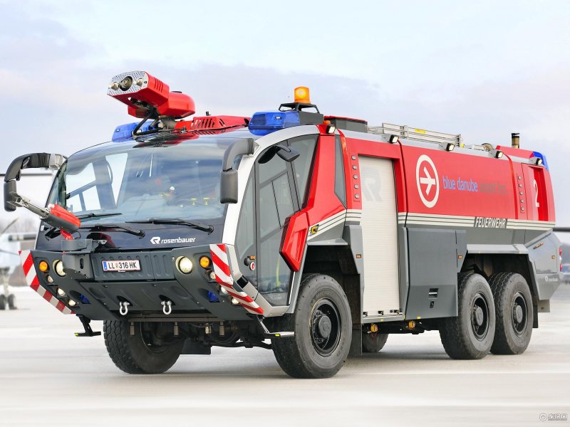 Аэродромный пожарный автомобиль Rosenbauer