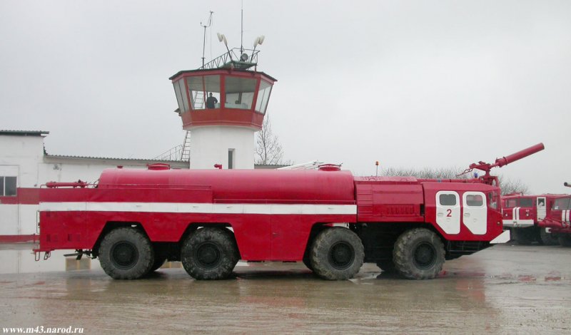 Аэродромный пожарный автомобиль МАЗ-7310 ураган
