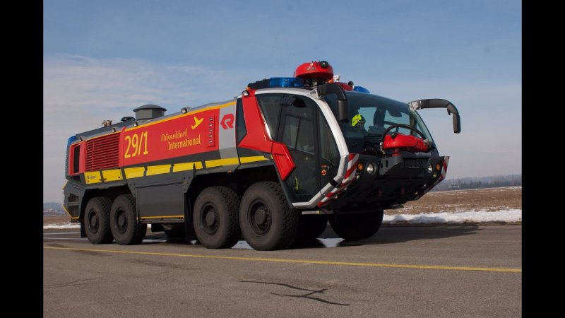 Аэродромная пожарная машина Oshkosh