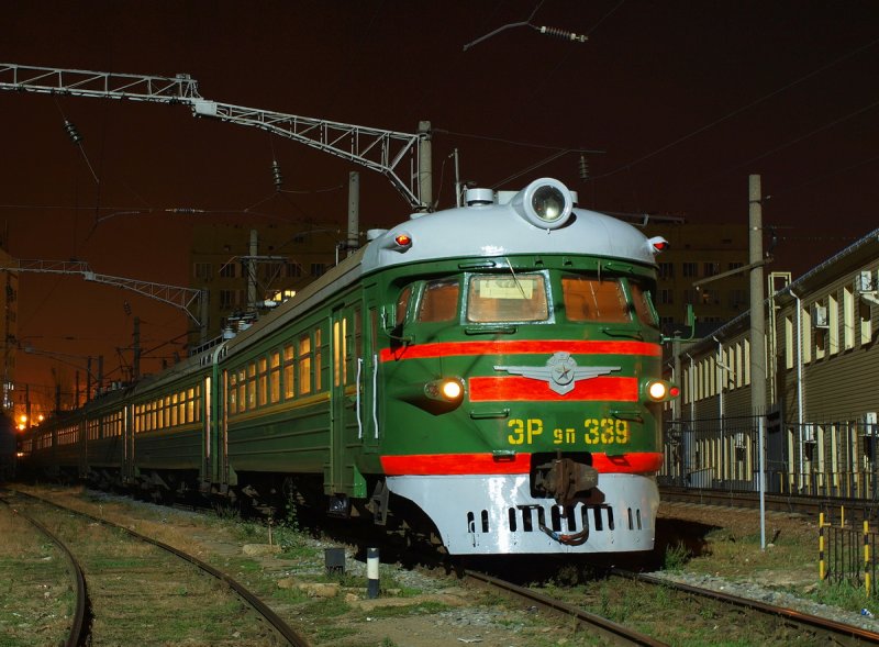 Эр9 электропоезд