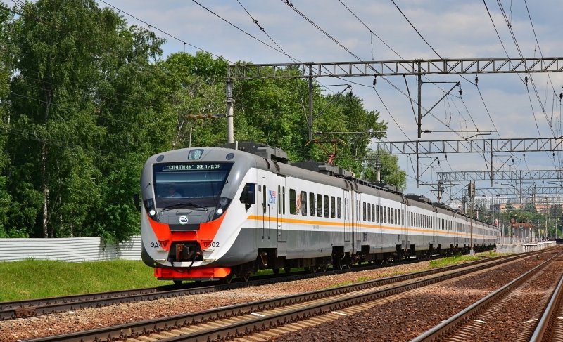 Поезд метро Москва 2020